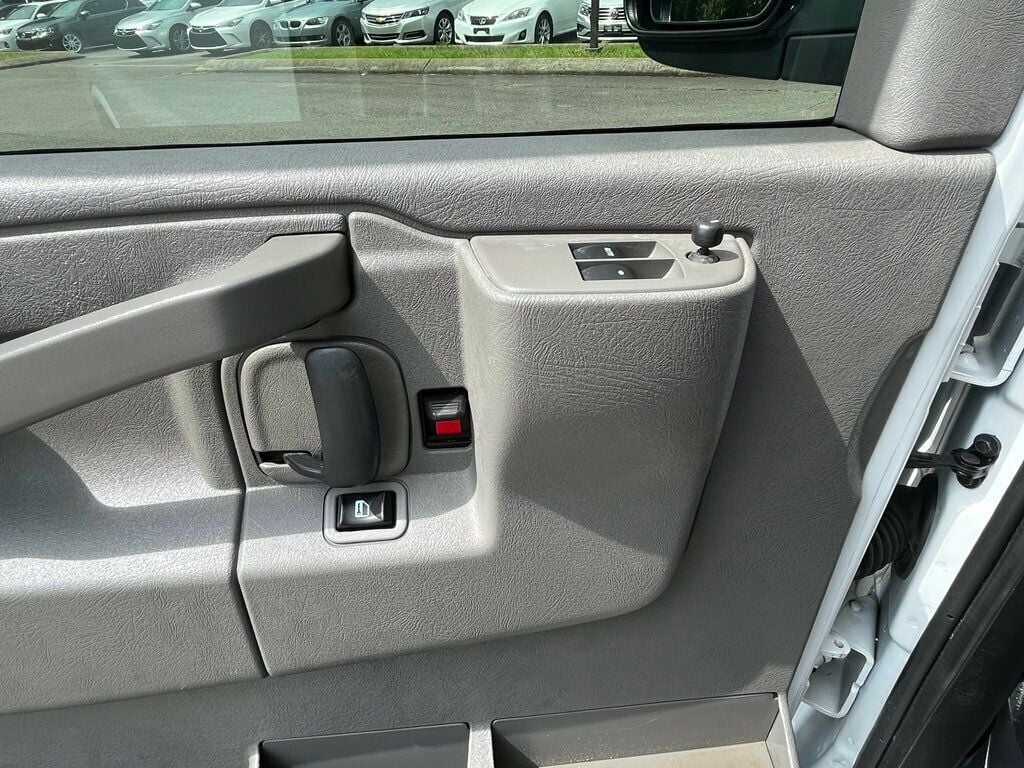 2020 Chevrolet Express Cargo Van RWD 2500 135" - 22881640 - 15
