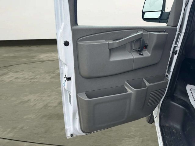 2020 Chevrolet Express Cargo Van RWD 2500 155" - 23020844 - 9