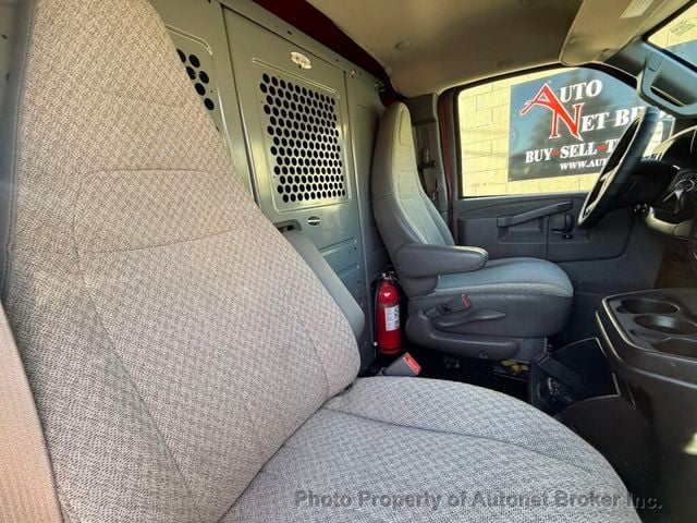 2020 Chevrolet Express Cargo Van RWD 3500 135" - 23091475 - 16