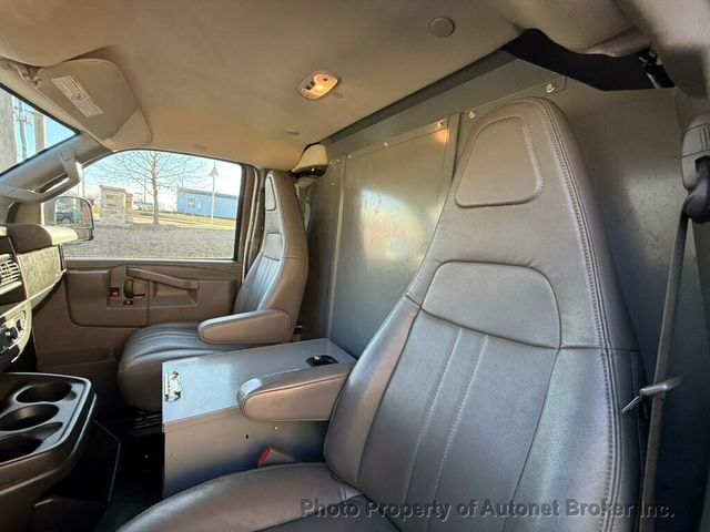 2020 Chevrolet Express Cargo Van RWD 3500 155" - 22968676 - 11