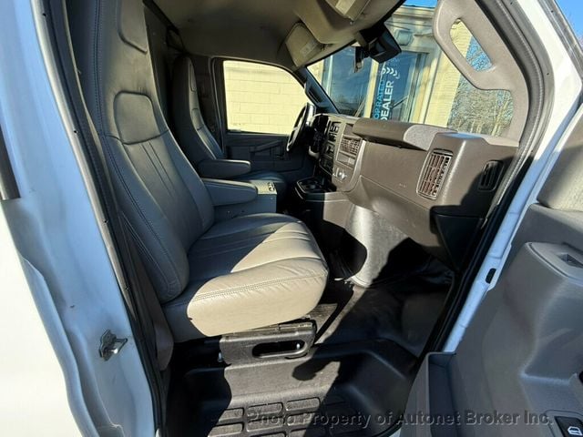 2020 Chevrolet Express Cargo Van RWD 3500 155" - 22968676 - 19