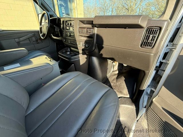 2020 Chevrolet Express Cargo Van RWD 3500 155" - 22968676 - 21