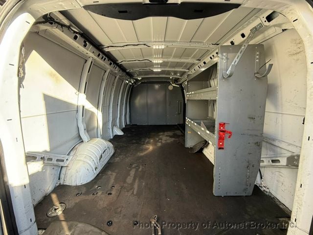 2020 Chevrolet Express Cargo Van RWD 3500 155" - 22968676 - 25
