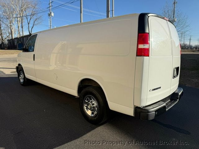 2020 Chevrolet Express Cargo Van RWD 3500 155" - 22968676 - 5