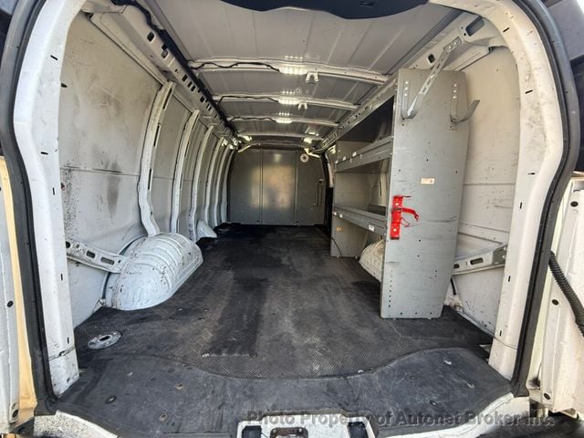 2020 Chevrolet Express Cargo Van RWD 3500 155" - 23016236 - 25