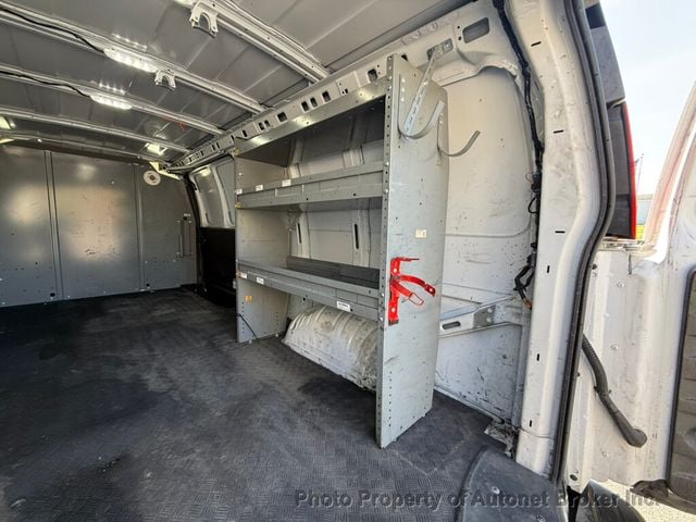 2020 Chevrolet Express Cargo Van RWD 3500 155" - 23016236 - 26