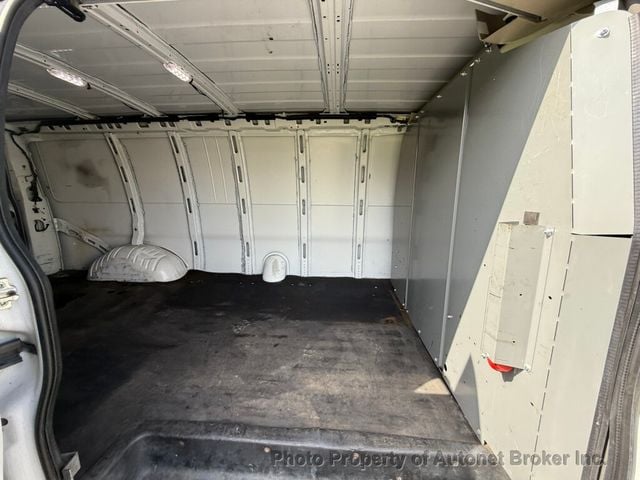 2020 Chevrolet Express Cargo Van RWD 3500 155" - 23019793 - 21