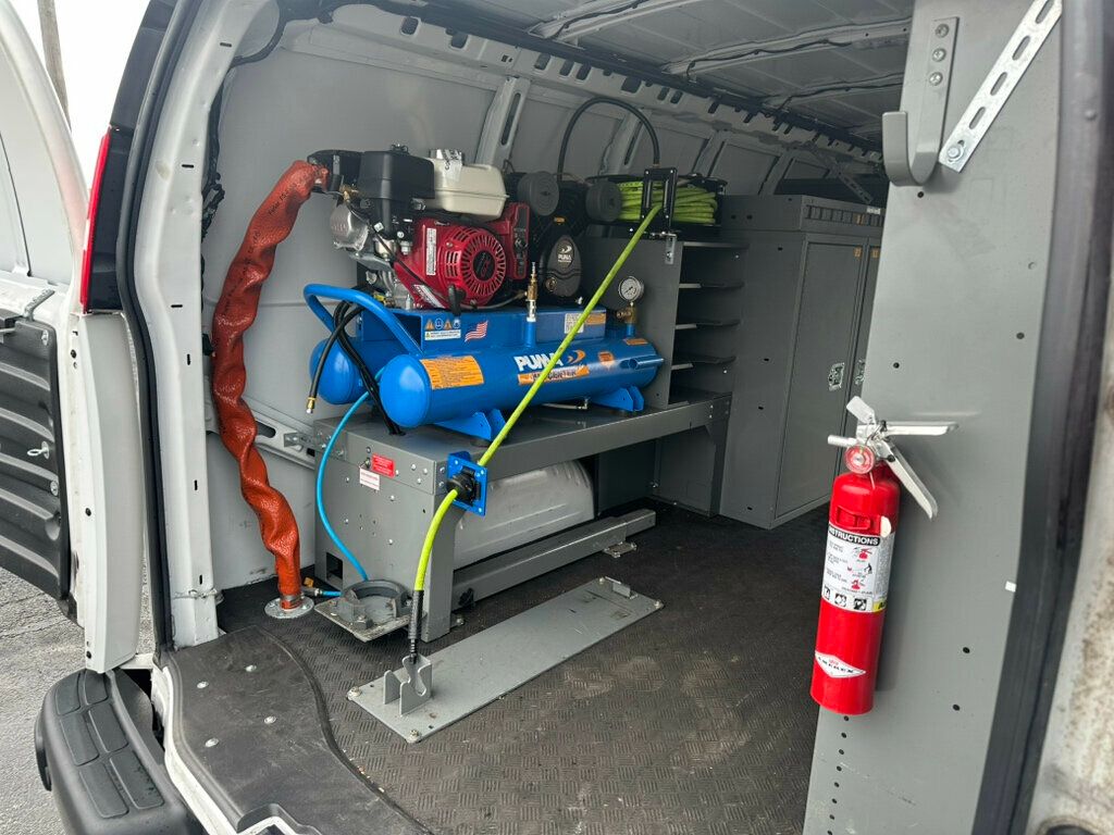 2020 Chevrolet Express Cargo Van RWD 3500 155" - 22964538 - 10