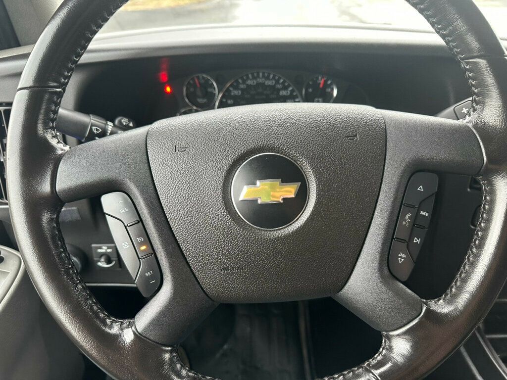 2020 Chevrolet Express Cargo Van RWD 3500 155" - 22964538 - 15