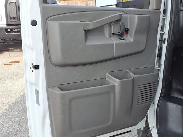 2020 Chevrolet Express Commercial Cutaway 3500 Van 139" - 22997125 - 14