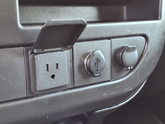 2020 Chevrolet Express Commercial Cutaway 3500 Van 159" - 22914360 - 33