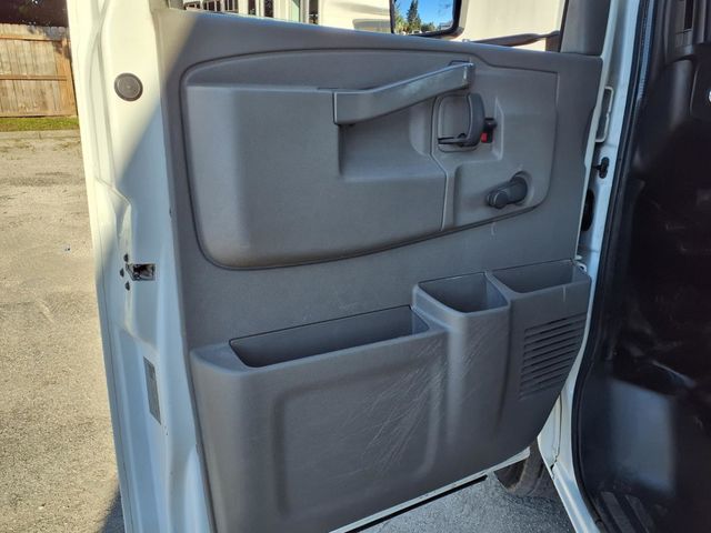 2020 Chevrolet Express Commercial Cutaway 3500 Van 159" - 23098707 - 21