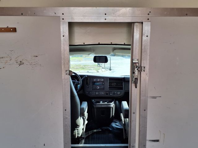 2020 Chevrolet Express Commercial Cutaway 4500 Van 177" - 23025911 - 22