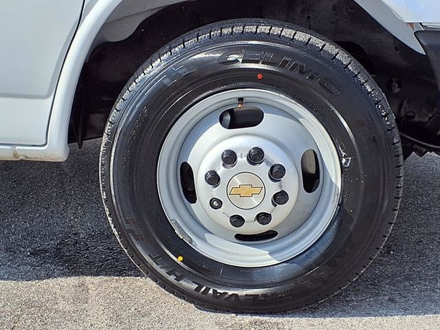 2020 Chevrolet Express Commercial Cutaway 4500 Van 177" - 23025911 - 36