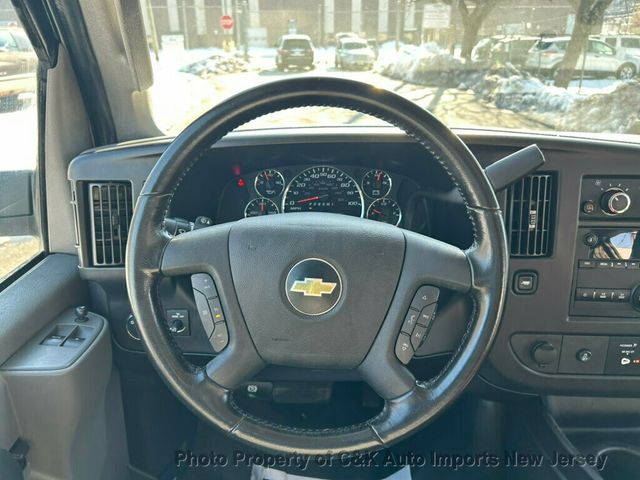 2020 Chevrolet Express Passenger 3500 155" LS EXTD WB,15 PASSENGER SEATING,REAR PARK ASSIST,6.0 - 22991455 - 32
