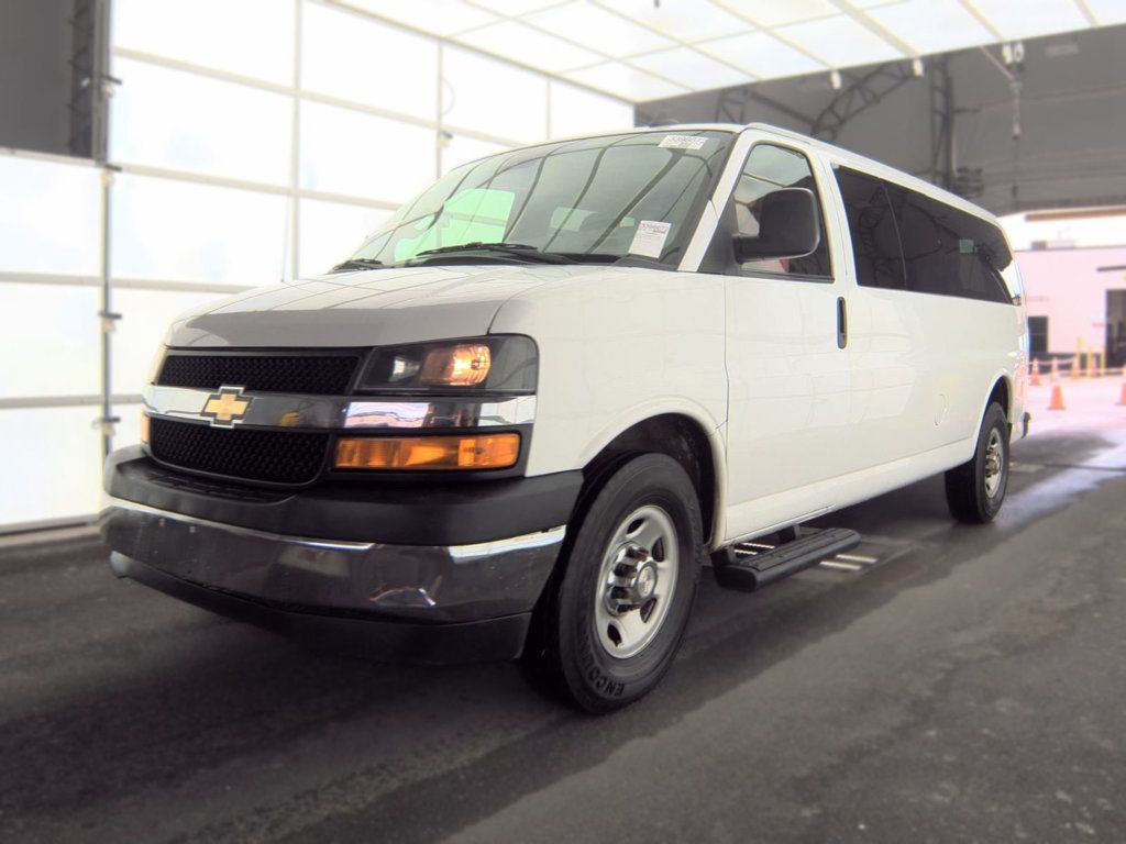 2020 Chevrolet Express Passenger LT 12 PASS. - 23042588 - 0