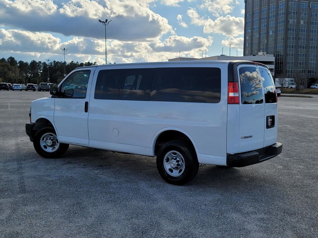 2020 Chevrolet Express 2500 Passenger LS Van photo 4