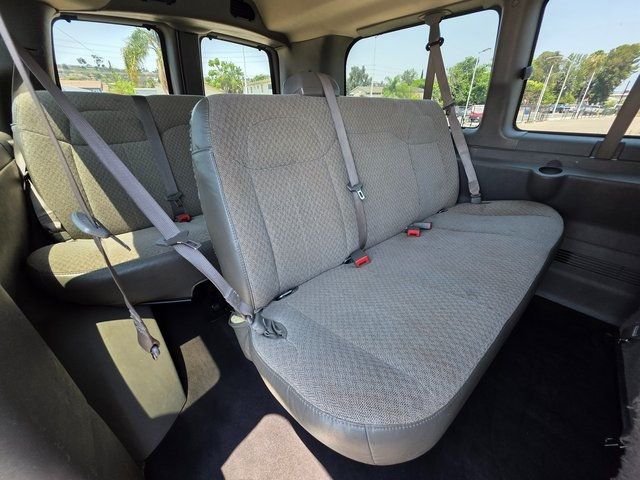 2020 Chevrolet Express Passenger RWD 2500 135" LT - 22881906 - 12