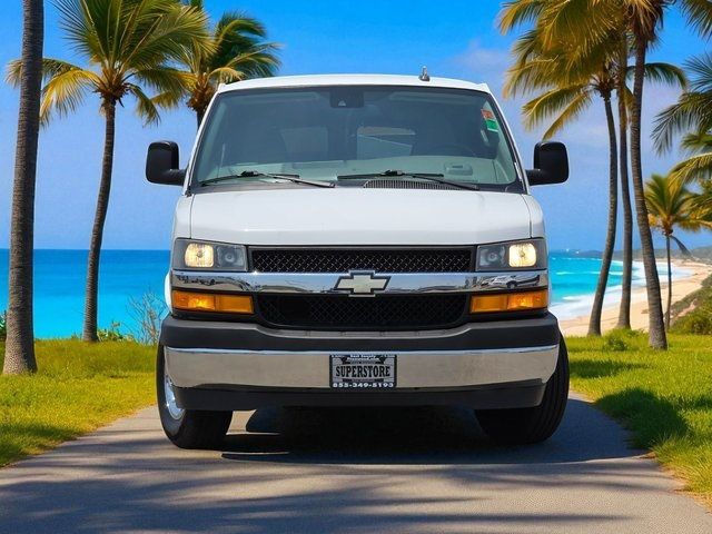 2020 Chevrolet Express Passenger RWD 2500 135" LT - 22881906 - 1