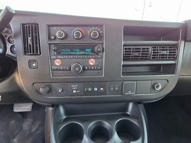 2020 Chevrolet Express Passenger RWD 2500 135" LT - 22881906 - 26