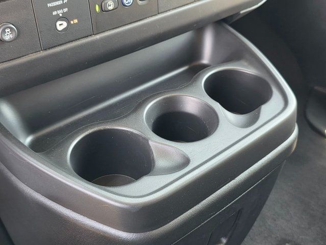 2020 Chevrolet Express Passenger RWD 2500 135" LT - 22881906 - 36