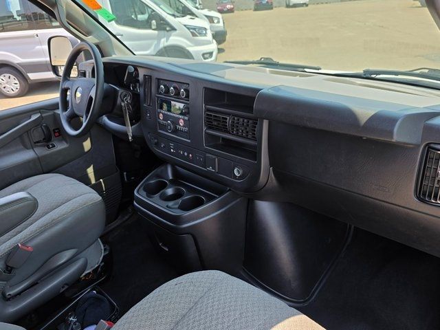 2020 Chevrolet Express Passenger RWD 2500 135" LT - 22881906 - 7