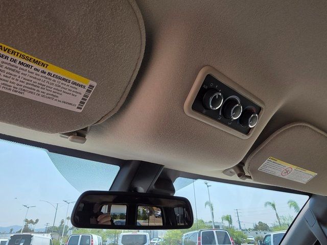 2020 Chevrolet Express Passenger RWD 2500 135" LT - 22884280 - 26