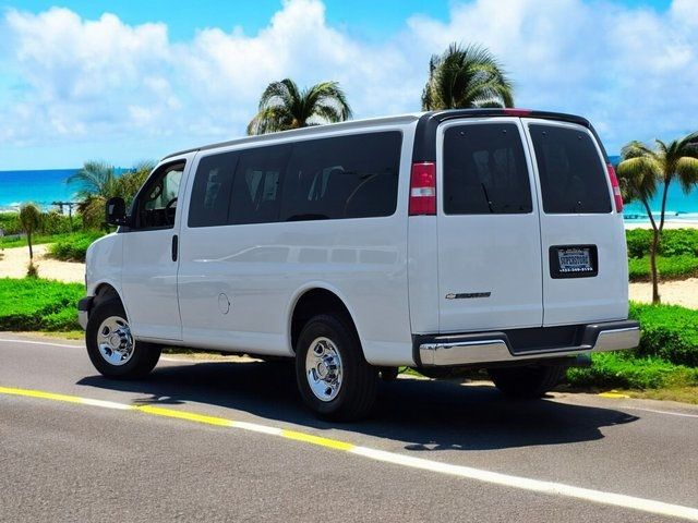 2020 Chevrolet Express Passenger RWD 2500 135" LT - 22884280 - 3