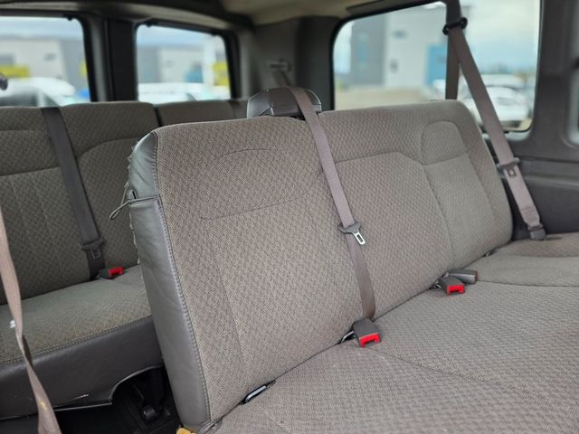 2020 Chevrolet Express Passenger RWD 2500 135" LT - 22971920 - 14