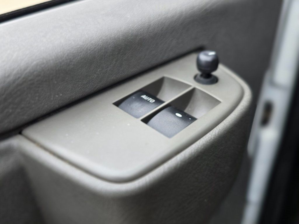 2020 Chevrolet Express Passenger RWD 2500 135" LT - 22971920 - 25