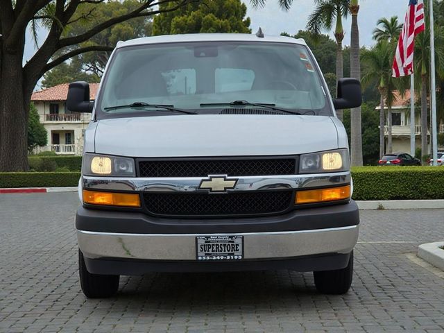 2020 Chevrolet Express Passenger RWD 2500 135" LT - 22971920 - 2