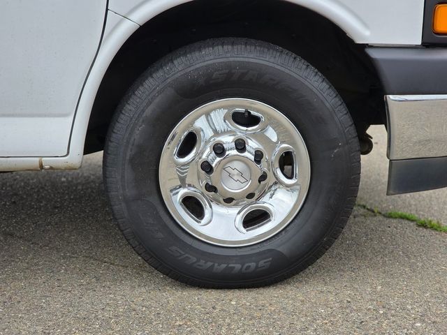 2020 Chevrolet Express Passenger RWD 2500 135" LT - 22971920 - 7