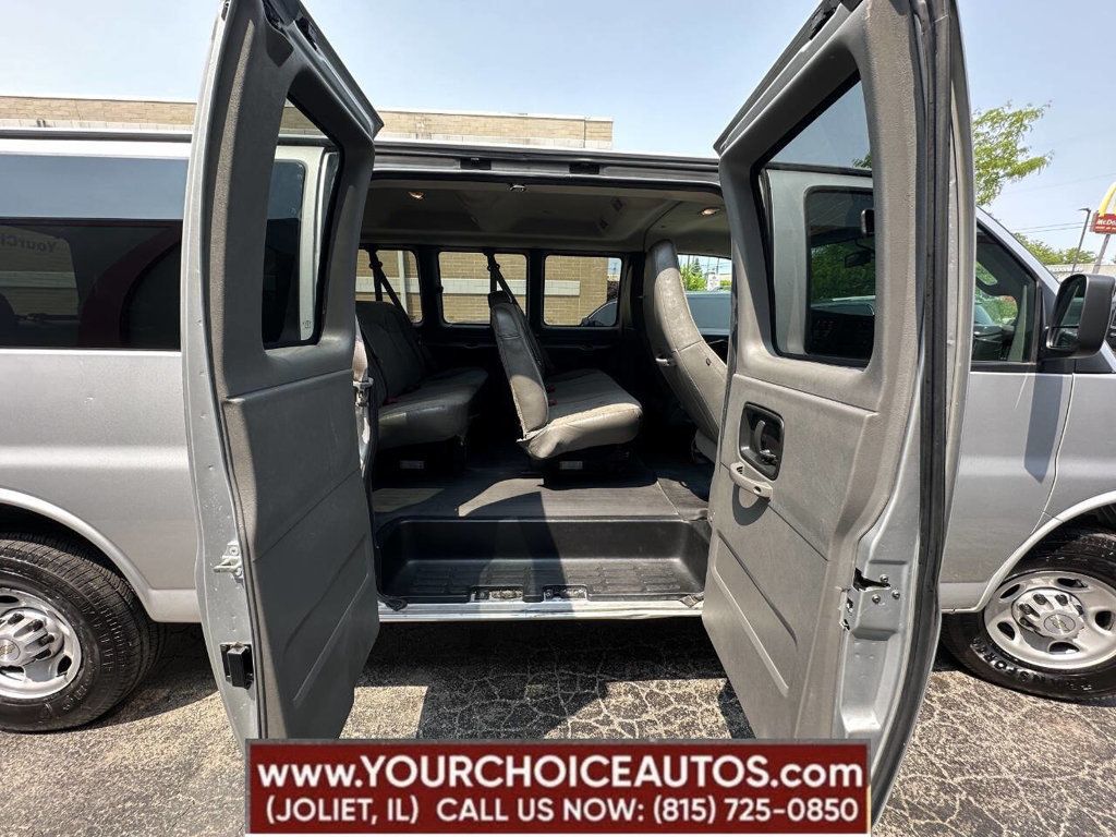 2020 Chevrolet Express Passenger RWD 3500 155" LS - 22861314 - 16