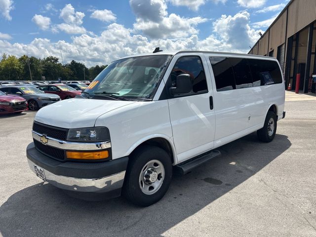 2020 Chevrolet Express Passenger RWD 3500 155" LT - 23087024 - 2