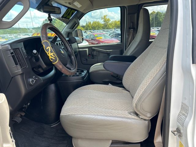 2020 Chevrolet Express Passenger RWD 3500 155" LT - 23087024 - 6