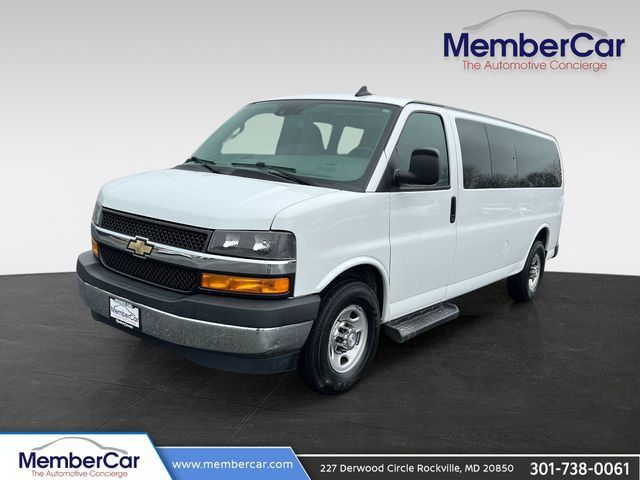 2020 Chevrolet Express Passenger RWD 3500 155" LT - 22997318 - 0