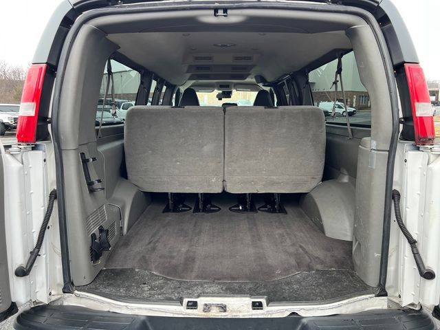 2020 Chevrolet Express Passenger RWD 3500 155" LT - 22997318 - 11