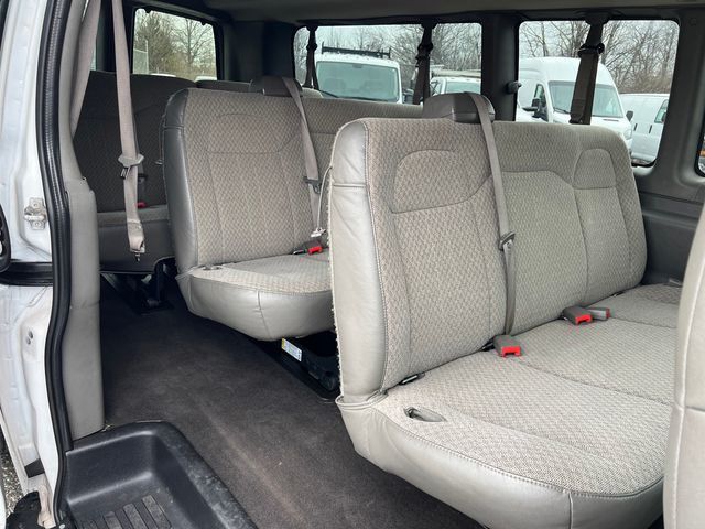 2020 Chevrolet Express Passenger RWD 3500 155" LT - 22997318 - 14