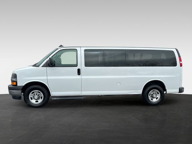 2020 Chevrolet Express Passenger RWD 3500 155" LT - 22997318 - 1