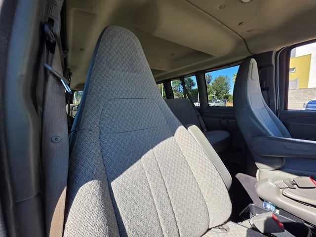 2020 Chevrolet Express Passenger RWD 3500 155" LT - 22902649 - 9