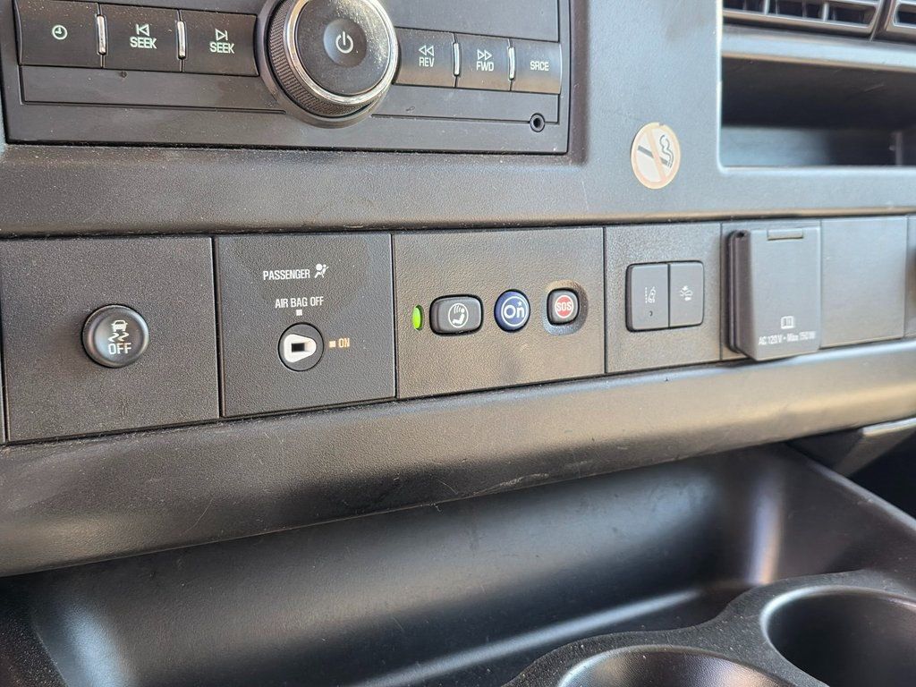 2020 Chevrolet Express Passenger RWD 3500 155" LT - 22902649 - 24