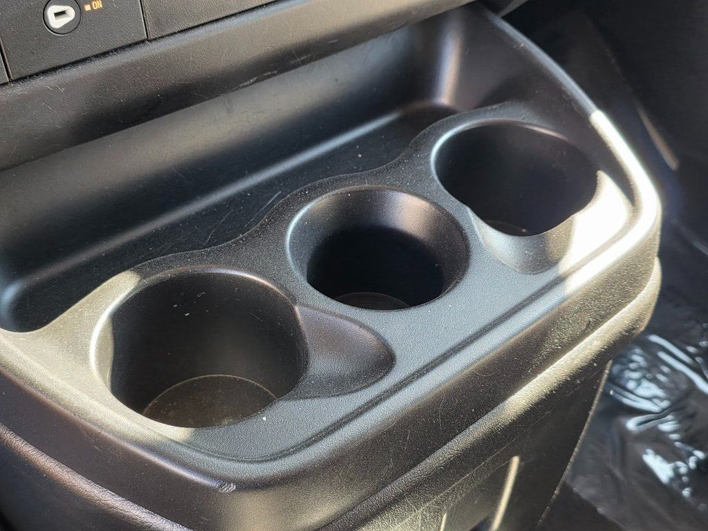 2020 Chevrolet Express Passenger RWD 3500 155" LT - 22902649 - 26