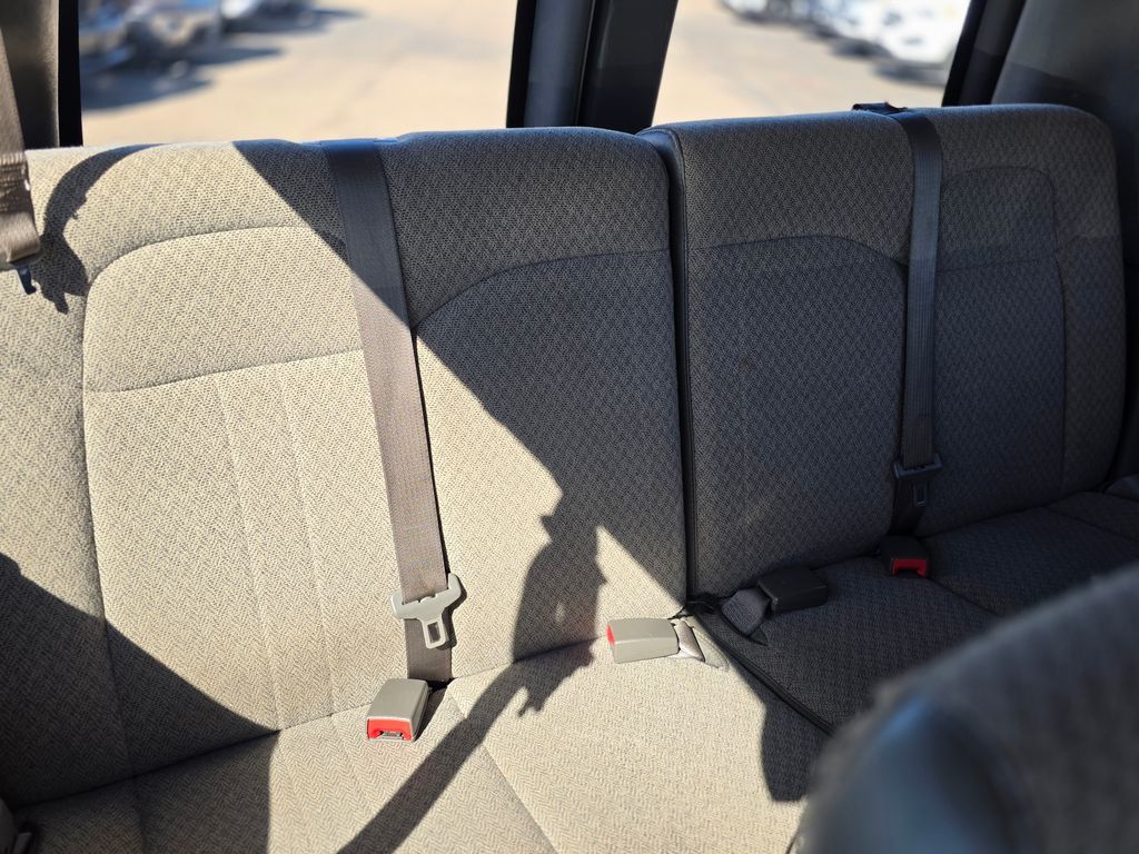 2020 Chevrolet Express Passenger RWD 3500 155" LT - 22988946 - 16