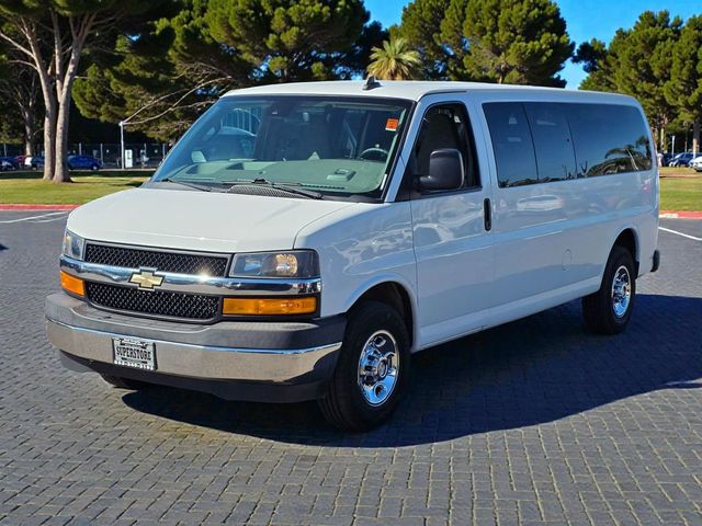 2020 Chevrolet Express Passenger RWD 3500 155" LT - 22988946 - 2