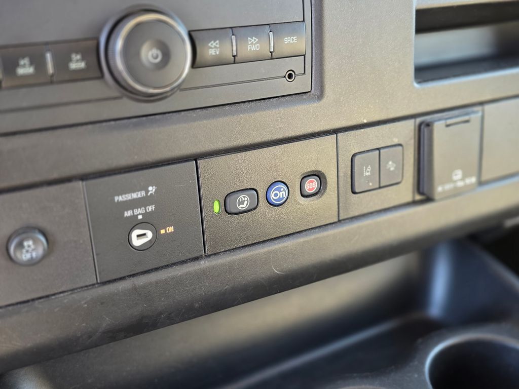 2020 Chevrolet Express Passenger RWD 3500 155" LT - 22988946 - 29