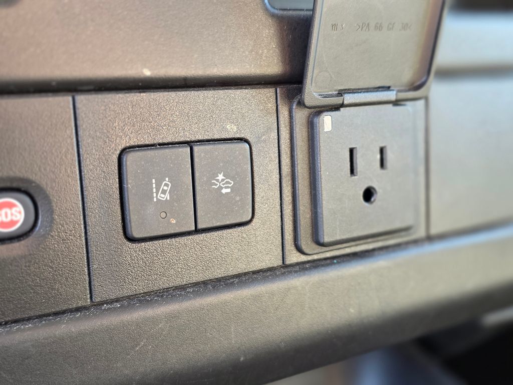 2020 Chevrolet Express Passenger RWD 3500 155" LT - 22988946 - 30