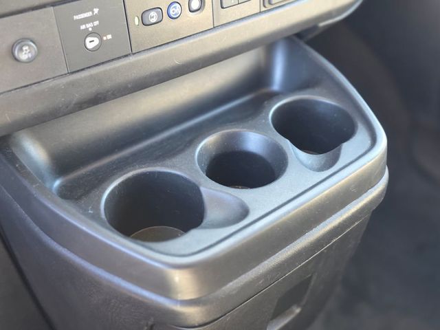 2020 Chevrolet Express Passenger RWD 3500 155" LT - 22988946 - 31