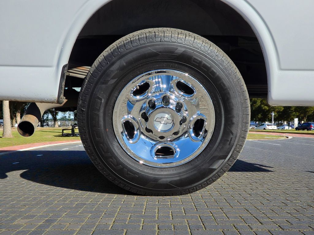 2020 Chevrolet Express Passenger RWD 3500 155" LT - 22988946 - 6