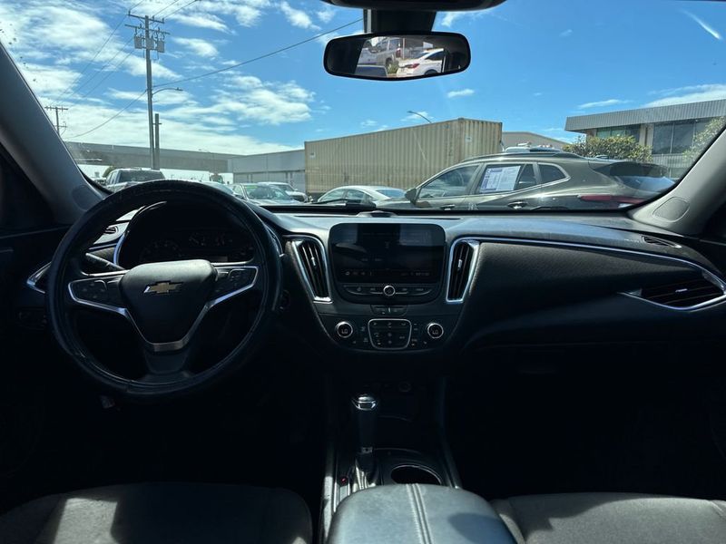 2020 Chevrolet Malibu 4dr Sedan LT - 23001944 - 13