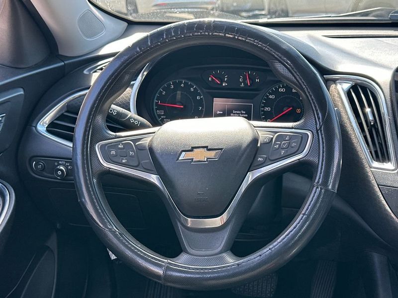 2020 Chevrolet Malibu 4dr Sedan LT - 23001944 - 17